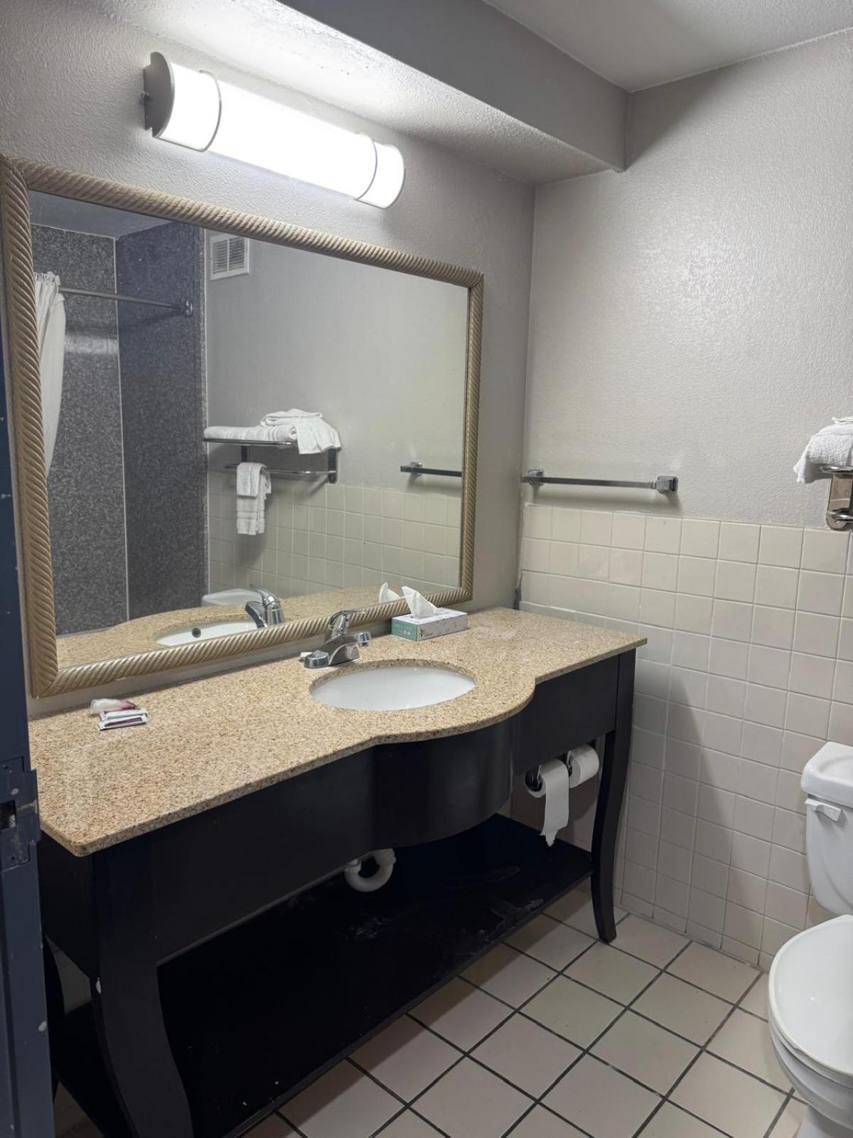 Executive Inn Baker Extérieur photo